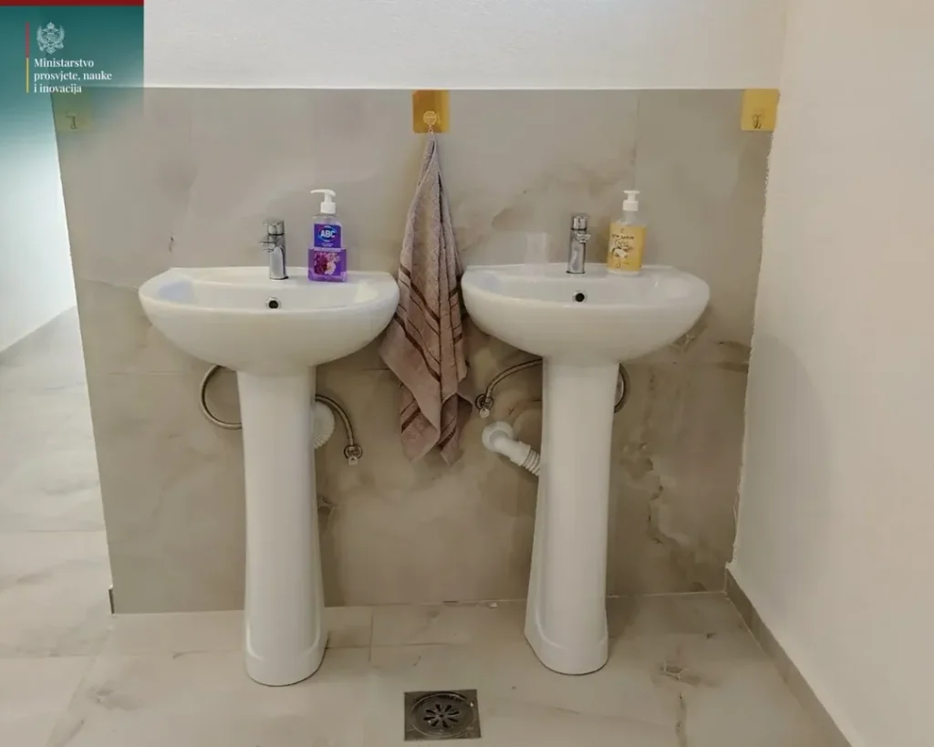 Novi toalet Rifat Burdžović-Tršo