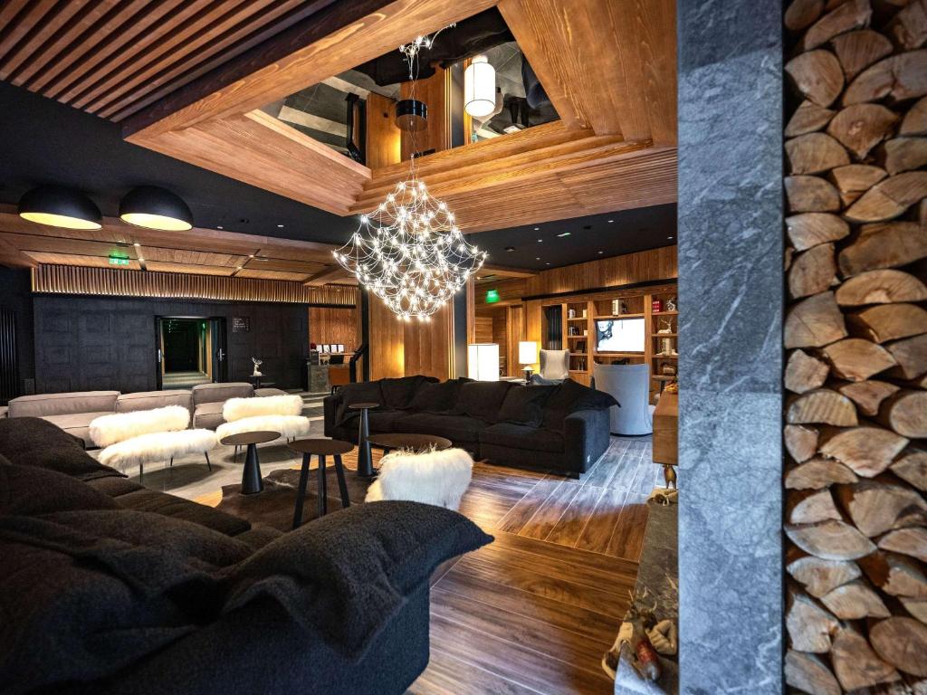 Swiss Hotel lobi