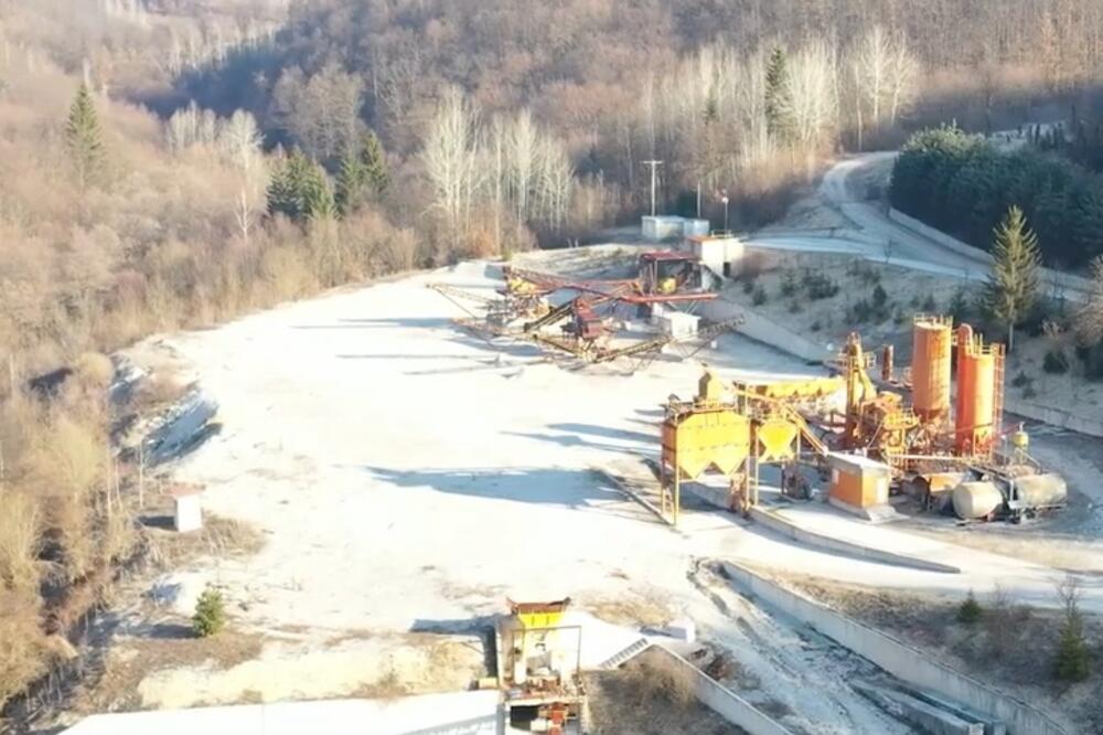 Asfaltna baza u Pljevaljskom selu Buslje