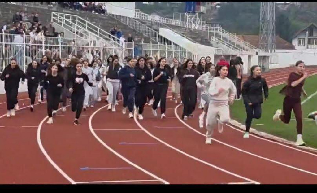 Održan Kros Đaka Bjelopoljske Srednje Elektro-Ekonomske Škole