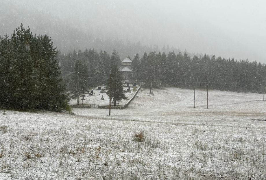 Pao je prvi snijeg na Bjelasici