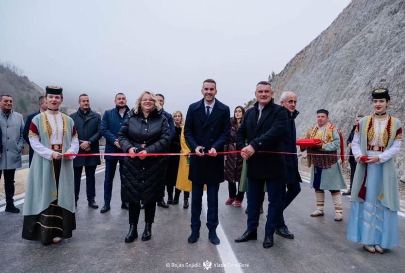 Crna Gora, Sjever, Put, Vrulja Mijakovići