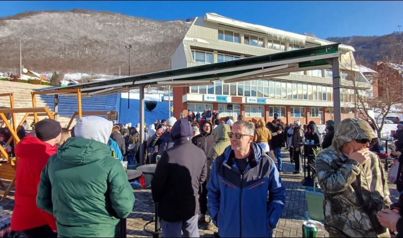 Sjever.me sjever, humanitarni Božićni bazar, Plužine