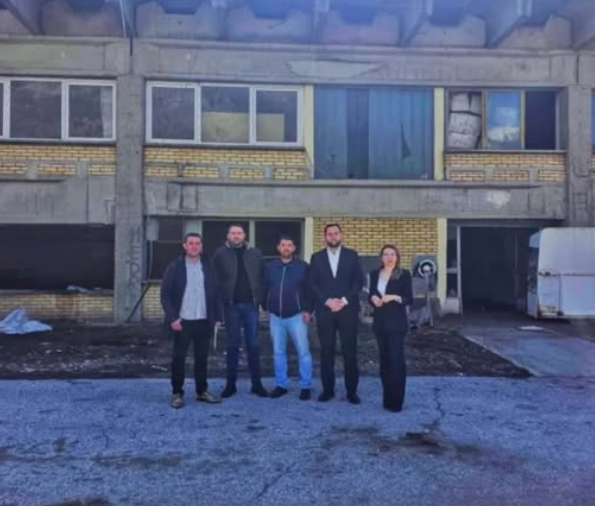 sjever-me-fabrika-guusinje