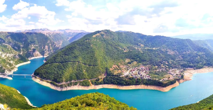 sjever-me-plužne-uredan-grad