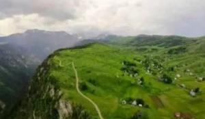 SELO NEDAJNO SKRIVENI BISER CRNE GORE: ZIMI SEDAM STANOVNIKA, LJETI NA HILJADE GOSTIJU