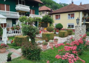 DVORIŠTE KASUMOVIĆA PRAVI ZEMLAJSKI RAJ
