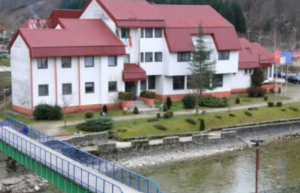 PODRŠKA OPŠTINE ŠAVNIK UČENICIMA I RODITELJIMA: PO 100 EURA ZA ŠKOLSKI PRIBOR